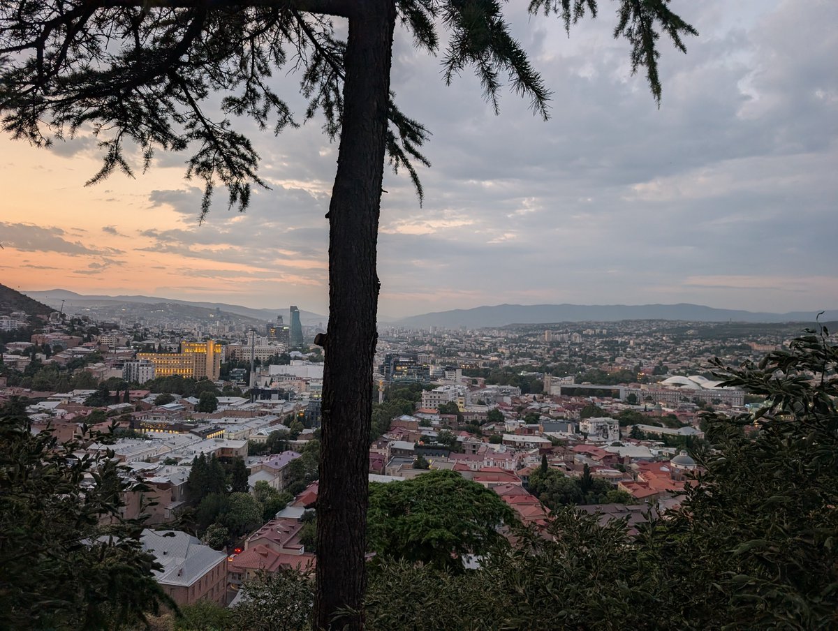 rusudanjakeli's tweet photo. This is the third nationwide blackout in Georgia in the past few weeks. Still no explanation given to the public. https://t.co/ympbhL1k9J