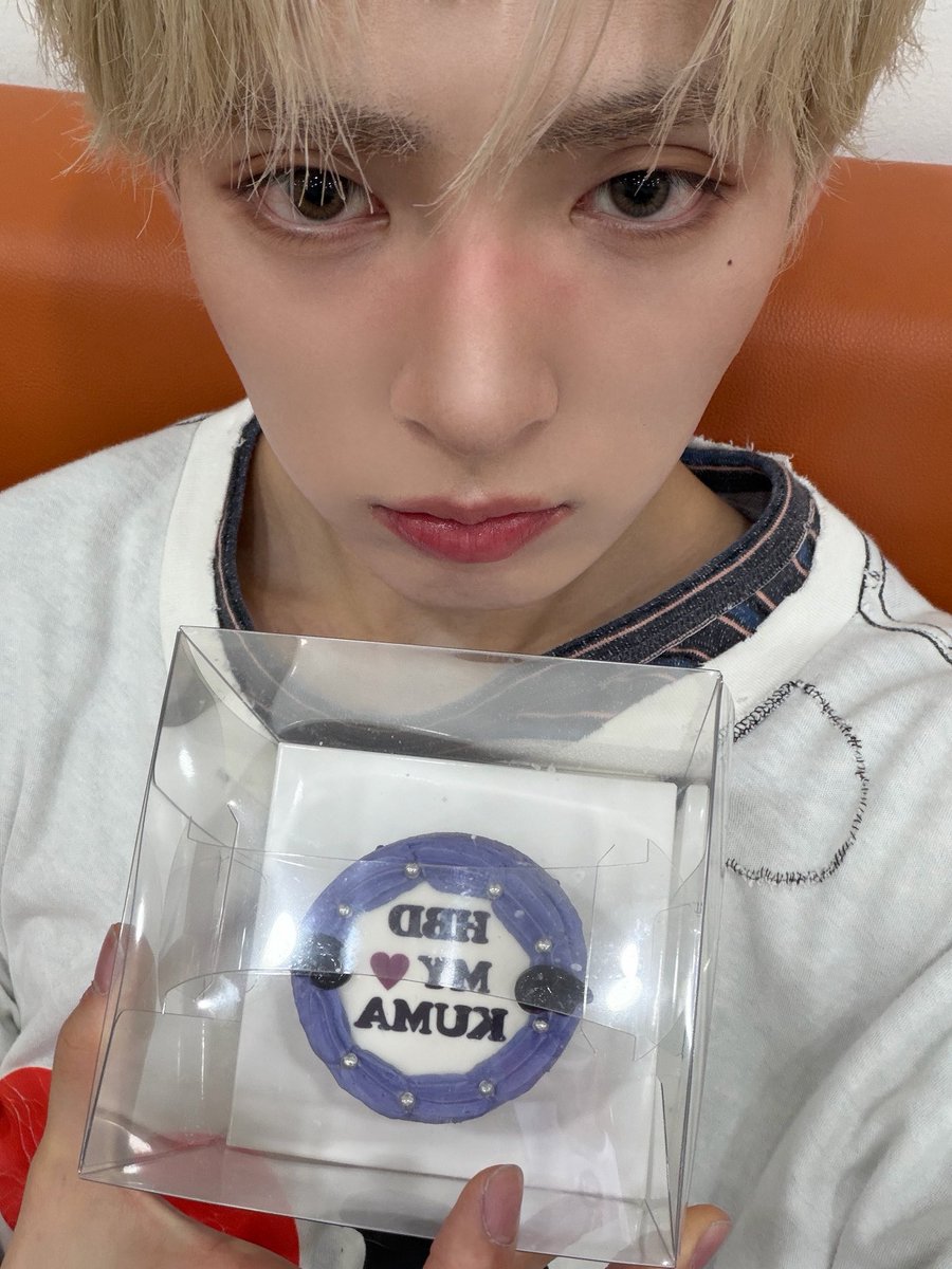 LUN8_members's tweet photo. [#타쿠마]
오늘 생일을 러베이트랑 같이 보낼 수 있어서 너무너무 행복한 하루였습니당!!!
러베이트 진짜 많이 사랑해요 ㅎㅎ
좀 늦어서 미안하지만 생일 축하해줘서 고마워~💜💜💜

#루네이트 #LUN8 https://t.co/D8s2i0PafX