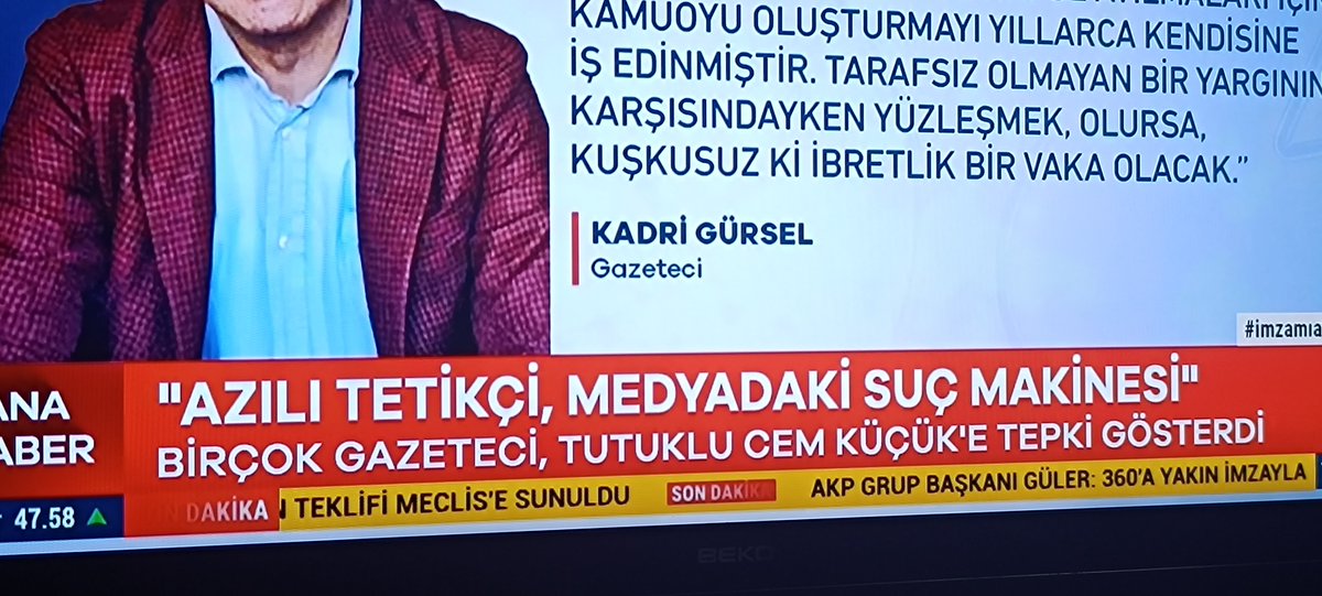 cuneyttttttttty's tweet photo. @szctelevizyonu @cancoskun Düşenin vurani çok olur bir ayağın kaysin .hele bütün sırtlanlar üstüne cullanir🤔🤔😁 hani Cem küçük yandaş medyanın en iyisiydi..noldu 😁😁😁😁😁 https://t.co/lETDgfa27V