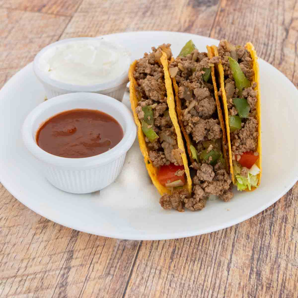 AskChefDennis's tweet photo. Skip the seasoning packet! 🌮 My homemade Ground Beef Taco Meat is ready in just 15 minutes with simple pantry spices and delivers incredible flavor every time. Perfect for tacos, burritos, nachos, and meal prep. What's your favorite taco topping?

https://t.co/JFp0Sw0Dxe
#askchefdennis #tacotuesday
