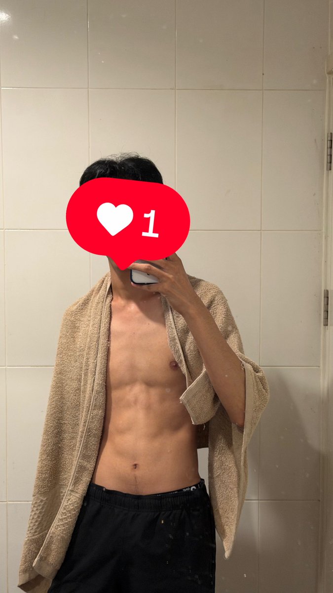Como7o1n's tweet photo. อาบน้ำๆ💦 https://t.co/86DnYt9Q3I