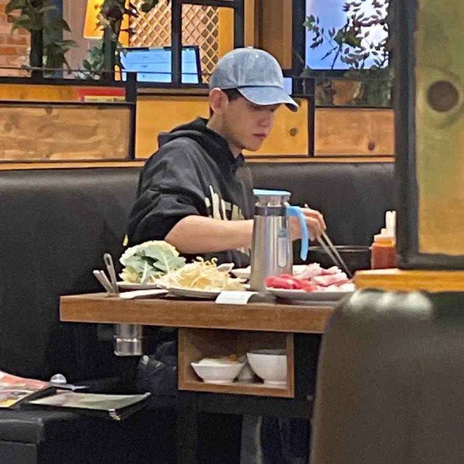 56zip_'s tweet photo. 🥺 https://t.co/9PCwJUItnm