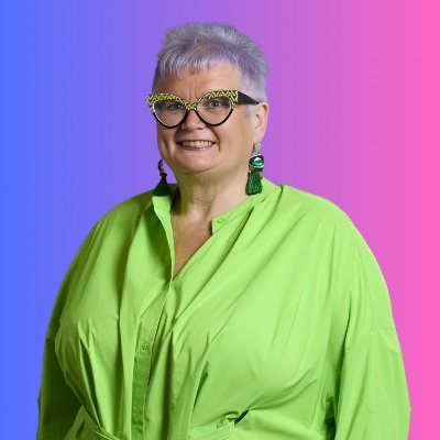 IvorPowell40's tweet photo. @jomickane Carolyn Harris
@carolynharris24 Just when you thought you couldn't hate Labour any more than you already do. Thank you, Carolyn. https://t.co/SodSKbQc61