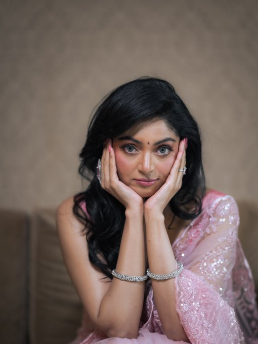 Mounikaa29's tweet photo. Sanam Shetty
#Sanam #SanamShetty https://t.co/uO3GmiWEwd