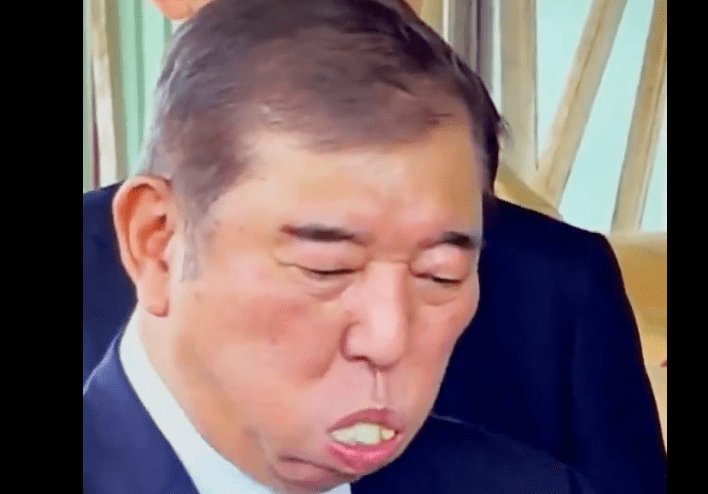 wZ9tUOjp5corpIo's tweet photo. コイツどうする？
野党認定していい？ https://t.co/FwpBvBsyit