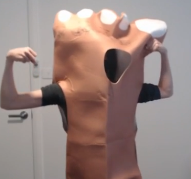 xolics_vt's tweet photo. I'm a cozy comfy vtuber right...?
There are no clips of me on the internet wearing a foot costume RIGHT? 
But anyways here's a RANDOM pic I found online that people seem to think is me

I've been defeated... https://t.co/k9Iv7w7AGN
