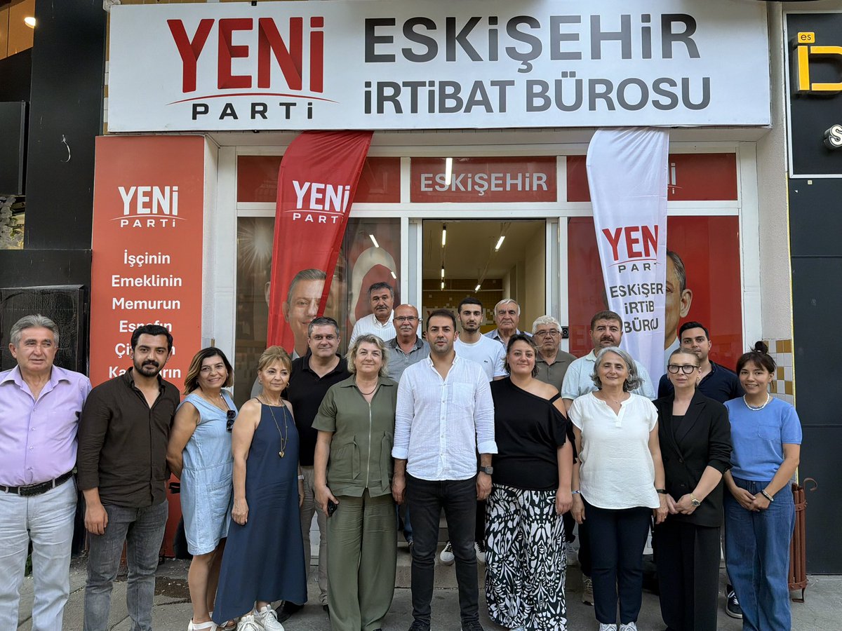 YeniPartiEsEs's tweet photo. YENİ Partimizin ilk İl Yönetim Kurulu toplantısını büyük bir heyecan ve kararlılıkla gerçekleştirdik.

Eskişehir için ortak akılla çalışacak, halkımızın beklentilerini merkeze alan siyaset anlayışımızla yol haritamızı belirledik.

@avtalatyalaz https://t.co/bbJLCXdvVc