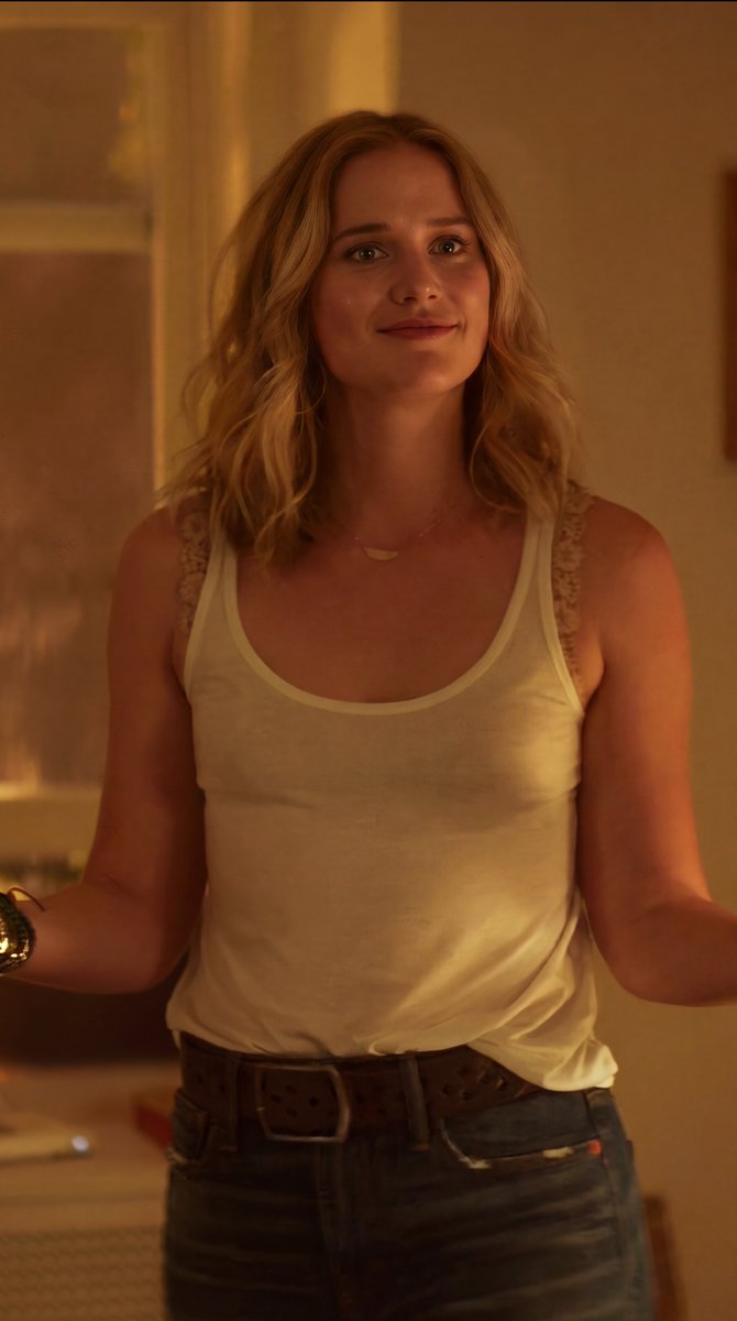 CineHubCity's tweet photo. Elizabeth Lail is glowing in these stunning new portraits. ✨🤍

Her effortless style, natural beauty, and warm cinematic aesthetic have fans talking. Which look is your favorite? 📸

#ElizabethLail #Hollywood #CelebrityStyle #EntertainmentNews #NaturalBeauty https://t.co/6hTYkaRBb5