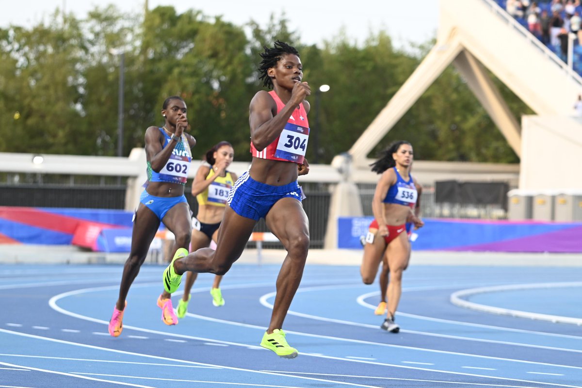 Sinergya06's tweet photo. 🥇🇩🇴 ¡Marileidy Paulino va por el oro!

La campeona olímpica y mundial avanzó a la final de los 400 metros con un tiempo de 50.63 segundos, confirmando su favoritismo.

🏃‍♀️ La final es hoy a las 6:55 p. m.

Detalles: https://t.co/DHRn1S00Rh

#MarileidyPaulino #SantoDomingo2026 https://t.co/DT10jspTof