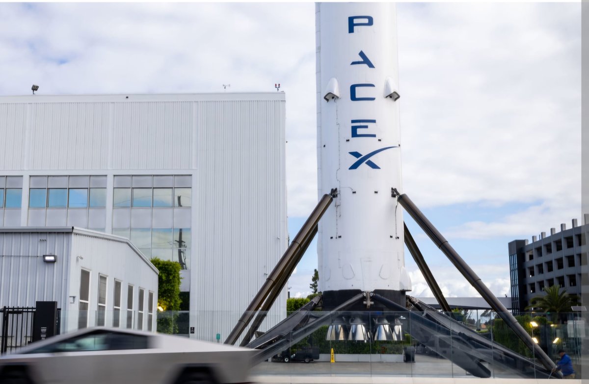 Eddie51868704's tweet photo. Over $100 billion worth of SpaceX $SPCX shares unlock tomorrow and become available to trade! Which means further downside? #SPEX #SpaceX https://t.co/vrmRt0aXRA