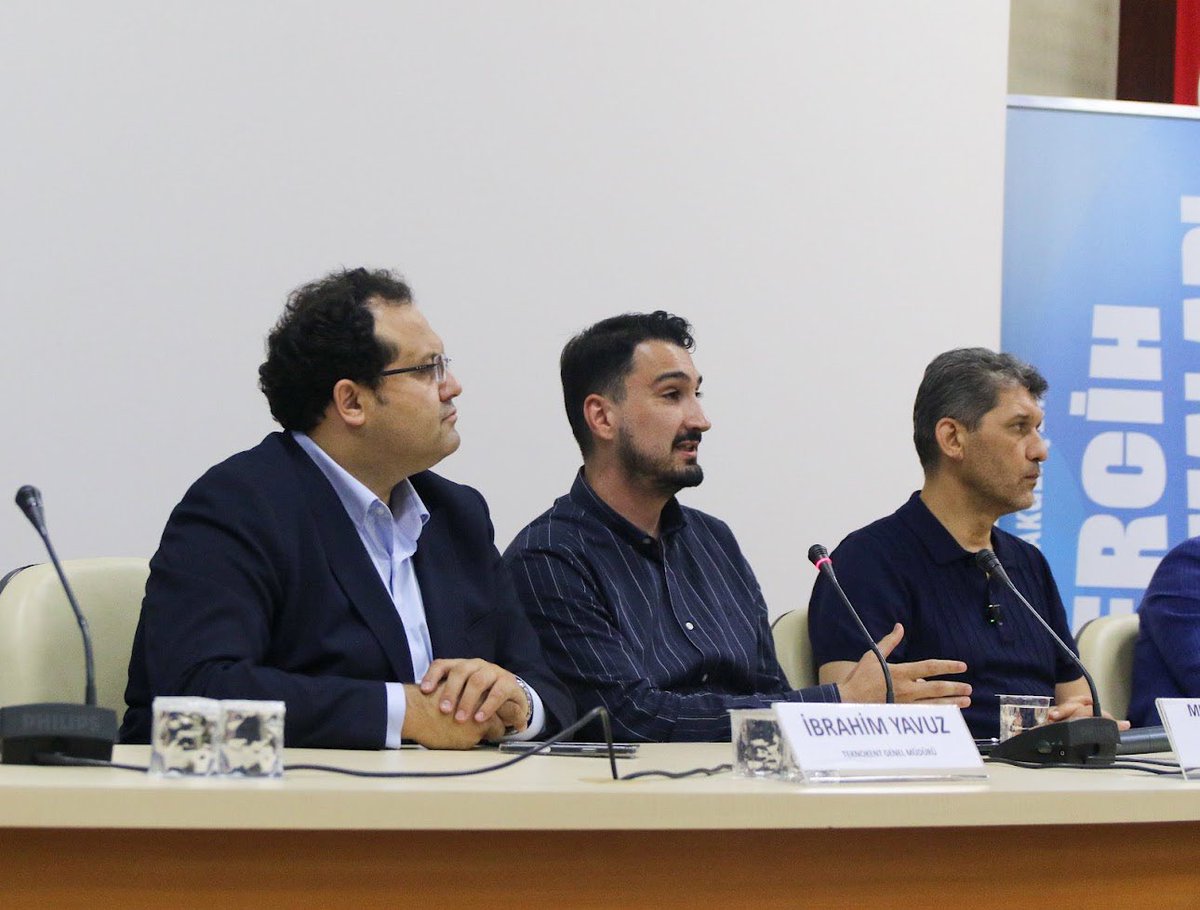 mrasitunal's tweet photo. 📍 Antalya

Akdeniz Üniversitesi’nde 81 İl Tercih Buluşmaları kapsamında üniversite tercihi yapacak gençlerle bir araya geldik.

Tercih sürecinde faydalı olacağını düşündüğümüz tecrübelerimizi paylaştık, sorularını cevapladık, gelecek planları üzerine güzel bir sohbet gerçekleştirdik.