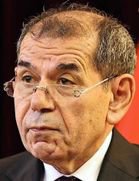 YescontexG's tweet photo. Dursun Özbek talimat almış bana da mantıklı geliyor eğer öyle bir şey varsa şunu de bari siz bizi şampiyon yapmayın eyvallah ama bu takım şampiyonlar ligine gidecek bizi bir salın da işimize bakalım lig sizin olsun demesi gereken Galatasaray spor kulübü başkanı #dursunözbekistifa https://t.co/mfVHJhFzZU