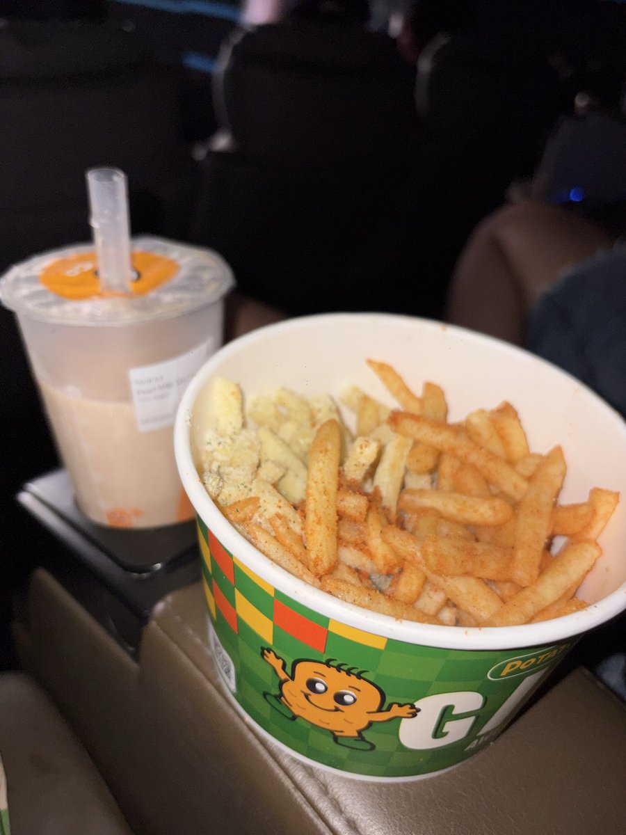 asdfghjunahkl's tweet photo. spidey date ulit hagsshsghsgshasghshaahaha https://t.co/Rtx6eiNUmZ
