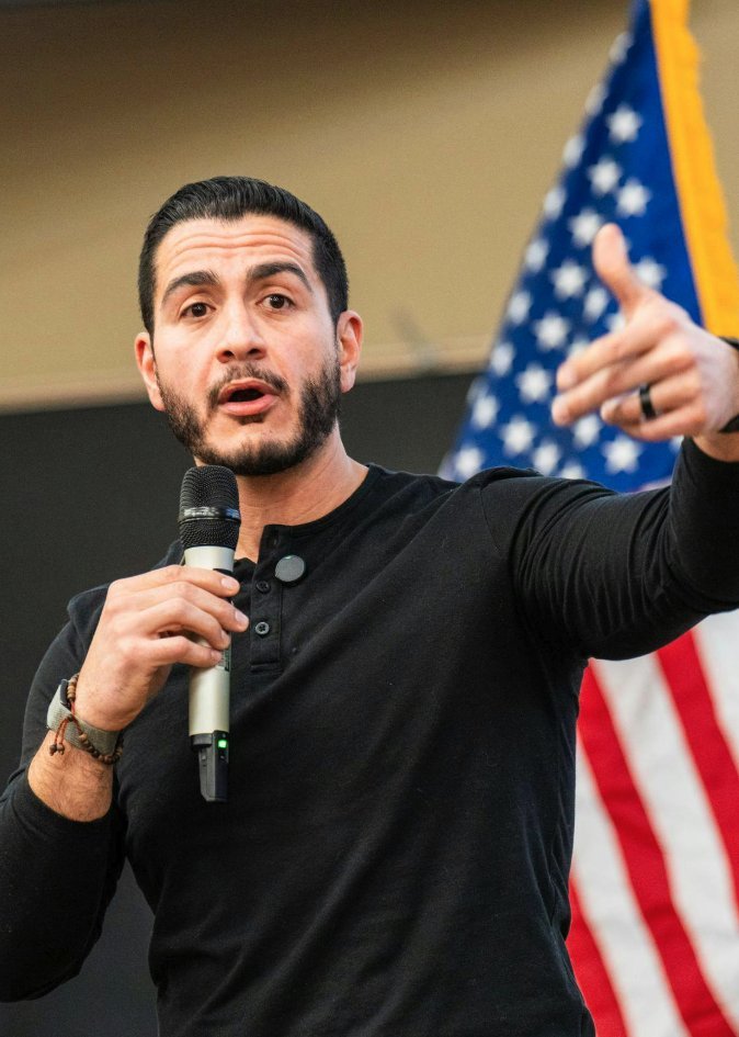 Polymarket's tweet photo. BREAKING: Kamala Harris officially endorses Abdul El-Sayed for U.S. Senate in Michigan. https://t.co/xPuP3w5CWK