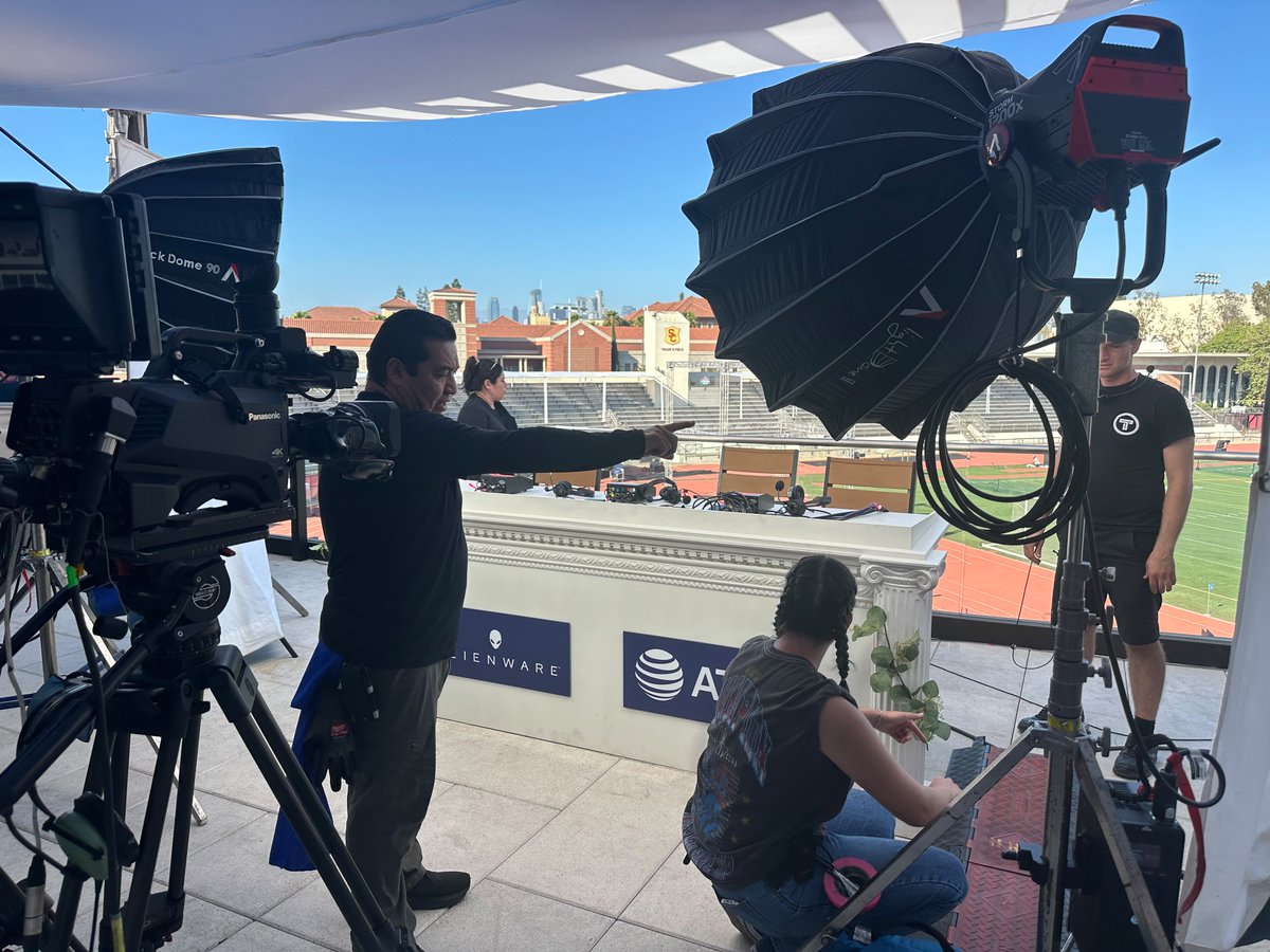 Thunder_Inc's tweet photo. Ludwigs Streamer Games 2026 is a wrap! 🔥 

Thunder Studios are proud to have produced the Streamer Games broadcast for 2 years in a row, we can't wait for the next one! https://t.co/wGjEFVcEJu