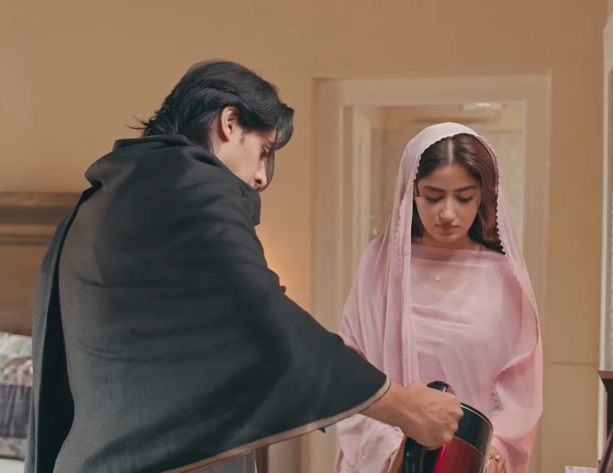 noonnchailant's tweet photo. I'm just waiting for the day Torsam finds out about them . Broo its gonna be fukin CINEMA 😭🍿
#zanjeerain #sarbiya https://t.co/9uEQ6i7G1f