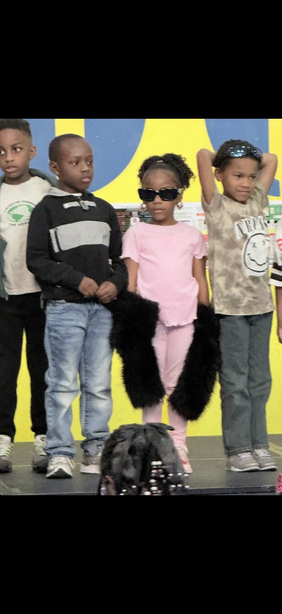 MissH7299's tweet photo. MOOD💙💛🦅

#FPCSWD
#FriendshipsJourneyto30 
#OneFriendship
#AspireMore
@FPCS_Woodridge
@FriendshipPCS https://t.co/e3Y3nq18QX