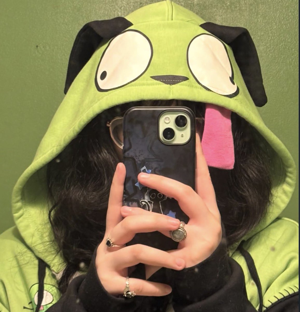 ChronicGhozt's tweet photo. @MintR0t sneef,,everyone so nice abt my hair sneef,,. thank u ,,,i change it all da time https://t.co/7wi3jD2rRJ