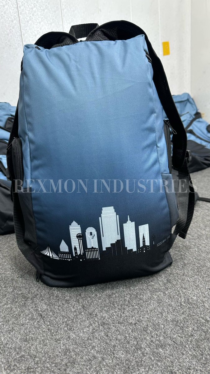 RexmonIndu77419's tweet photo. Your team deserves more than just a uniform. 🎒🔥 Complete your team look with fully custom backpacks designed with your colors, logo, and unique identity. Perfect for sports clubs, academies, schools, and teams looking for professional custom gear. DM us @RexmonIndu77419 https://t.co/ZMtwjy4std
