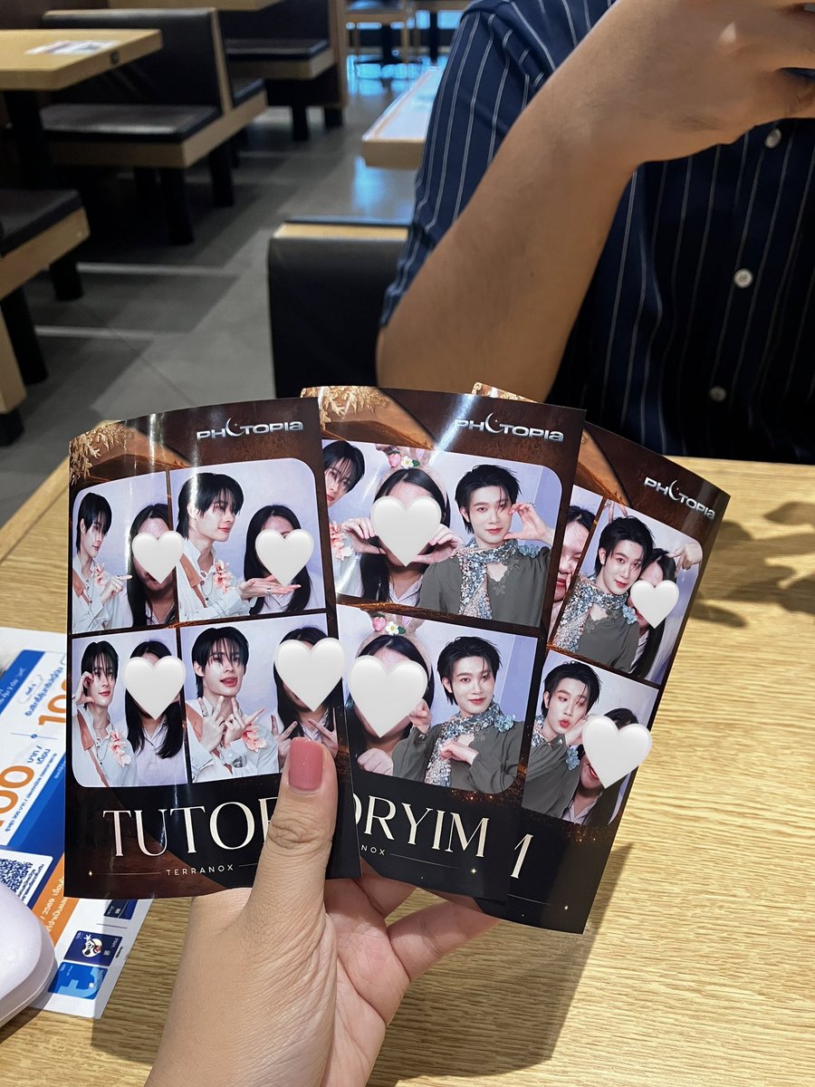 longliveyaoi's tweet photo. แอบไปถ่ายมาอีกรอบ ชอบเฟรม photopia มาก 5555 พี่เต้อกับน้องยิมน่ารักมากเยย งือ เก็บๆๆ 🥺🤍🫶🏻

#TutorKrp #Mynameis_yim #TutorYim #photopia https://t.co/SfJPWoMSpw