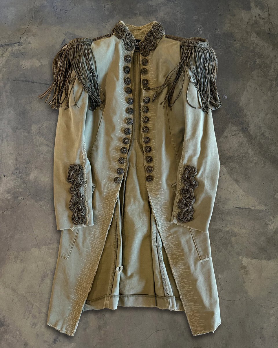 DodoFits's tweet photo. Balmain SS10 Chain Epaulet Military Coat https://t.co/saDilfc3pe