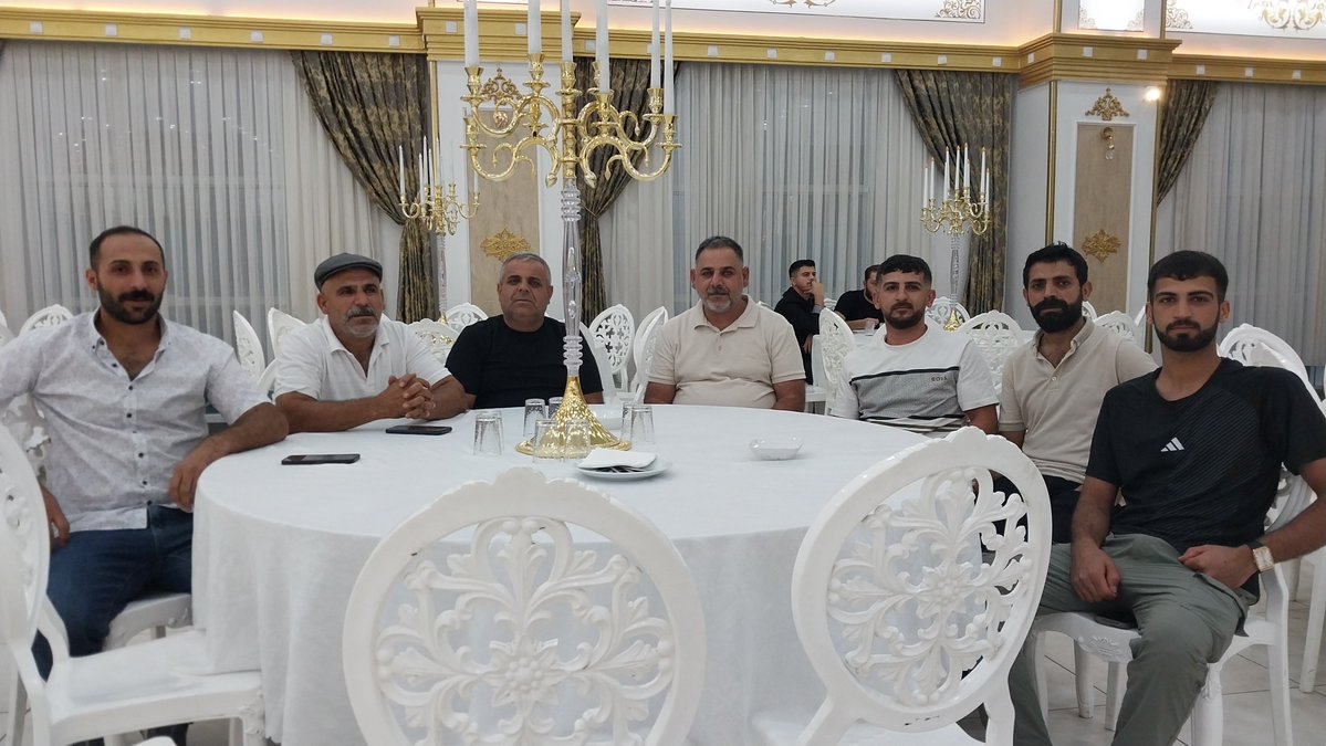 ak_hazro's tweet photo. Diyarbakır  Hazro Sürenbağ (Mircana) köyü KAŞAN VE KALKAN Ailelerin kıymetli evlatları  Rozelin  ve Bayram  kardeşlerimizin düğün törenlerine katıldık.Genç çifte ömür boyu mutluluklar dilerim
@Kepoluasuna 
@OMehmetoglu21 
@fuatmehmetoglu_ https://t.co/epj9pB44YK