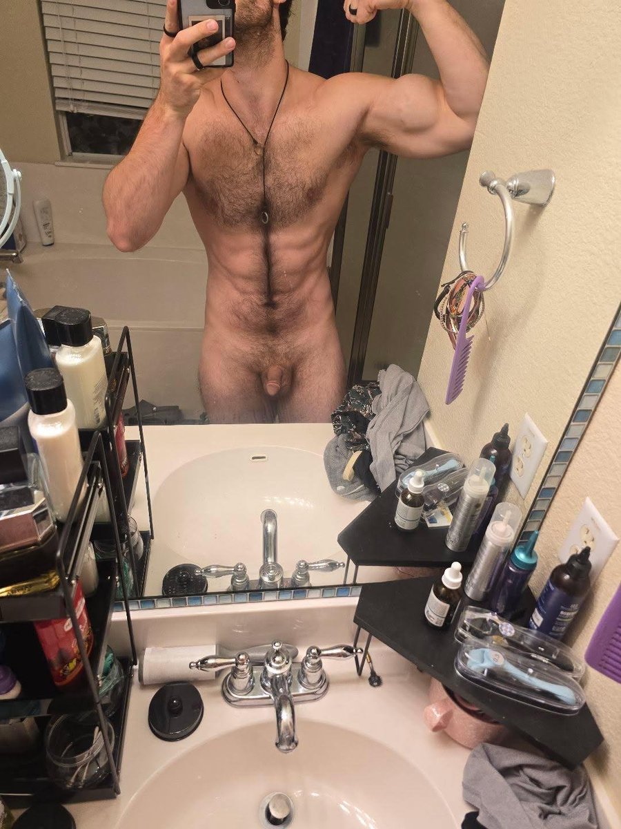 Straightguy200's tweet photo. Omg look at how TINY my little dick looks compared to my big biceps 😂 its okay if you wanna make fun of it. Ive been told its small DURING sex plenty of times 😅

#gay #bisexual #muscles #gains #onlyfans #cumdump #chastitycage #cuckold #bottomboy #bear #twink #snapchatgay #sph https://t.co/H5yW5RcuUq
