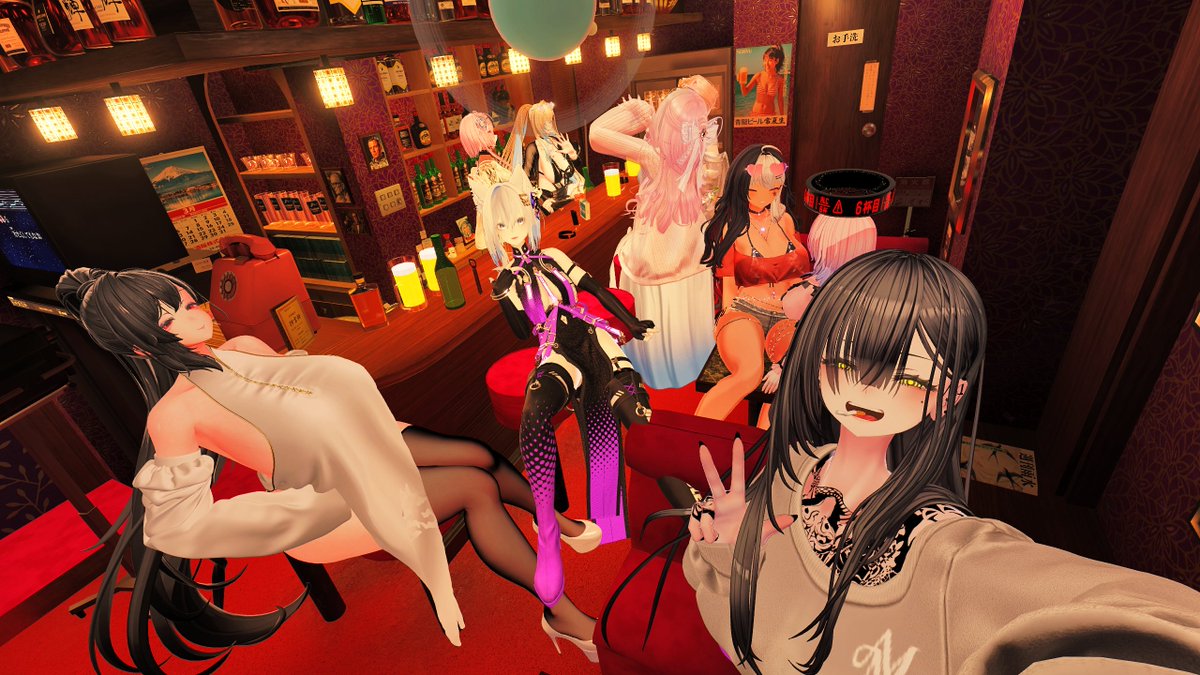 VRChatarou's tweet photo. 最近ハマってるちょっと飲みに行くVRSNS https://t.co/a9NAarYtbM