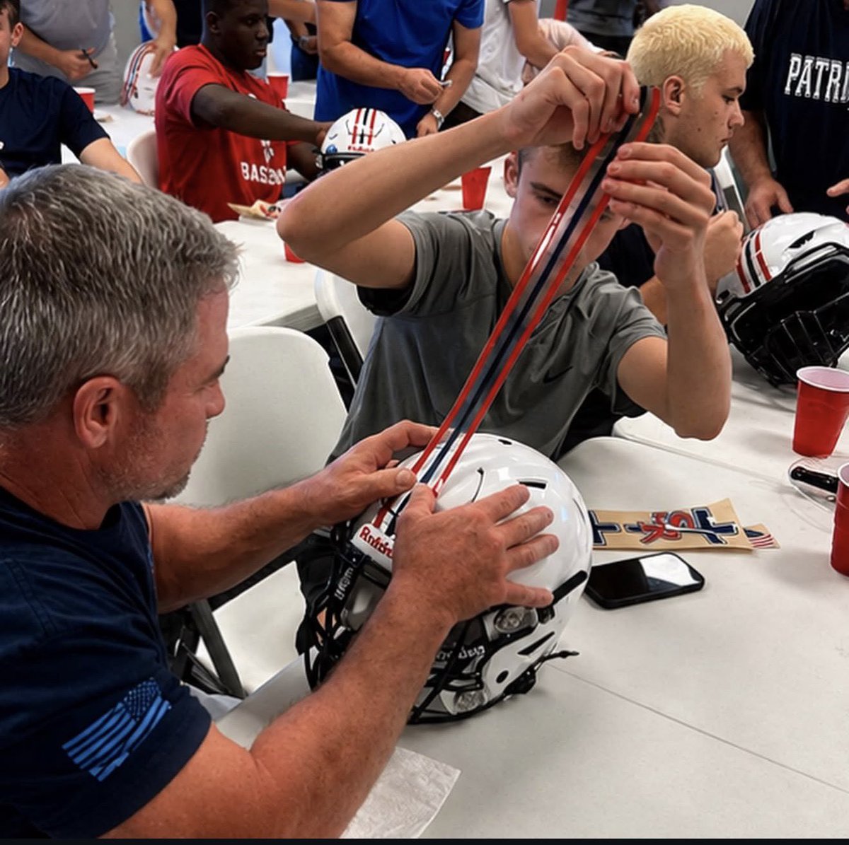 srcsfootball_'s tweet photo. 🚨 Decals with Dad 🚨
We had a great night of food, fellowship, and tradition at our annual Decals with Dad event!
A special thank you to everyone who helped cook, serve, organize, and invest their time to make the evening a success. We appreciate your support!
#alwayscompete https://t.co/s3nIkipx6I