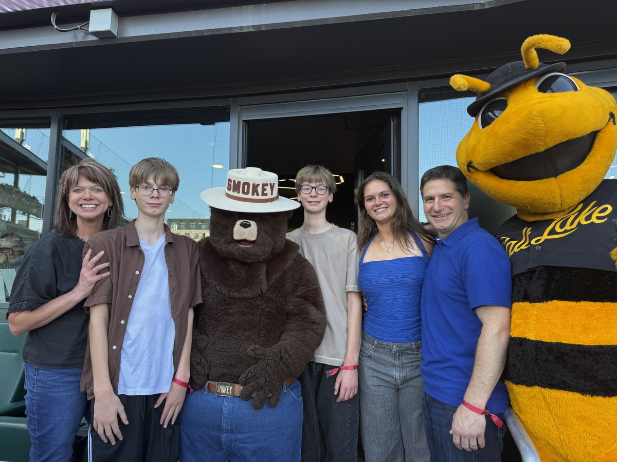 ProFocusTech's tweet photo. This summer is flying by! We were lucky to enjoy an SLC Bees game in the #SiliconSlopes. 

How are you making the most of your summer? #TechConnect https://t.co/QishG6J21f
