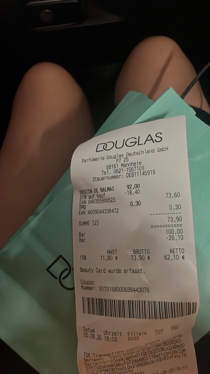 Arabian_Queen22's tweet photo. Heute zu erstatten mein Douglas Einkauf 73,60€ als paysafe Gutschein - mach dich nützlich und mich glücklich 💋 https://t.co/owiBYzWXFQ
