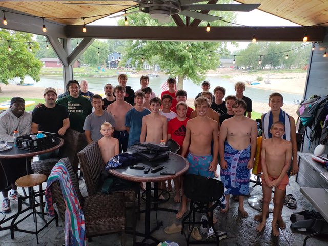 MtMichaelBball's tweet photo. Weather was not ideal but had a great time despite that at our End of Summer party 🎉 😎🏀 Growth is a huge part of our program and it was awesome to see the development throughout the summer. Enjoy the break ⚔️ #UIOGD https://t.co/9CNUYYGXvi