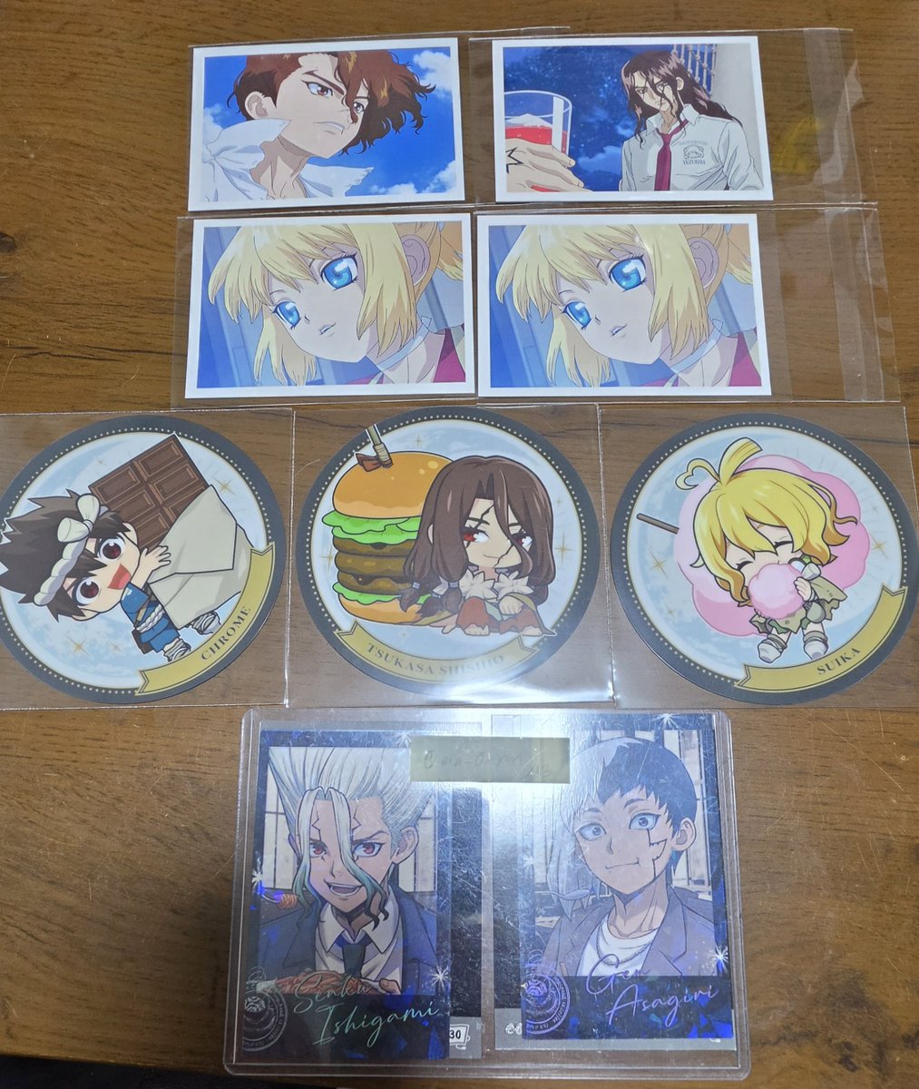 _eiji_O_ym's tweet photo. 【交換 譲渡】アモカフェ AMOCAFE Dr.STONE ドクスト Celebration dinner

譲 画像 ☆大樹 ☆杠 ☆クロム  ☆司 ☆スイカ  ☆コハク 龍水 スタンリー  SAI  

求 同種 千空 ＞ ゲン
場面写のみ300円 orカフェ内異種or 後半 千空 ゲン 
☆は定価譲渡可 （交換優先）
纏めての方優先

RはR同士
8日交換可 https://t.co/e75wMItzcE