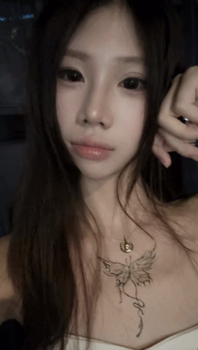 chenxi06_'s tweet photo. 算我求你们了 往我脸上来一发大的行吗🖕 https://t.co/xviPbhZYGC