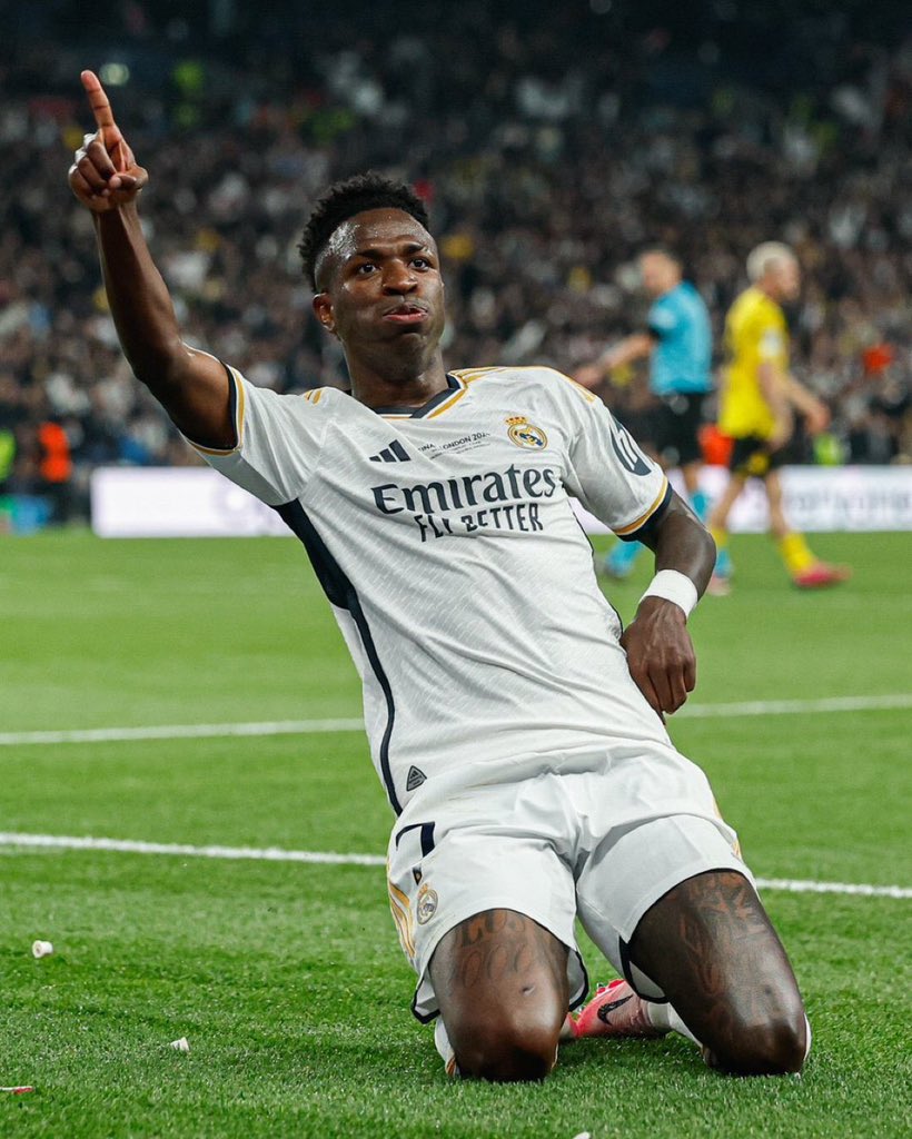 PolymarketFC's tweet photo. 🚨 BREAKING! ⚡️

Vinicius Jr’s camp now believe he WILL RENEW with Real Madrid. 🇧🇷

ℹ️ @marca https://t.co/4tm1jXdYDj