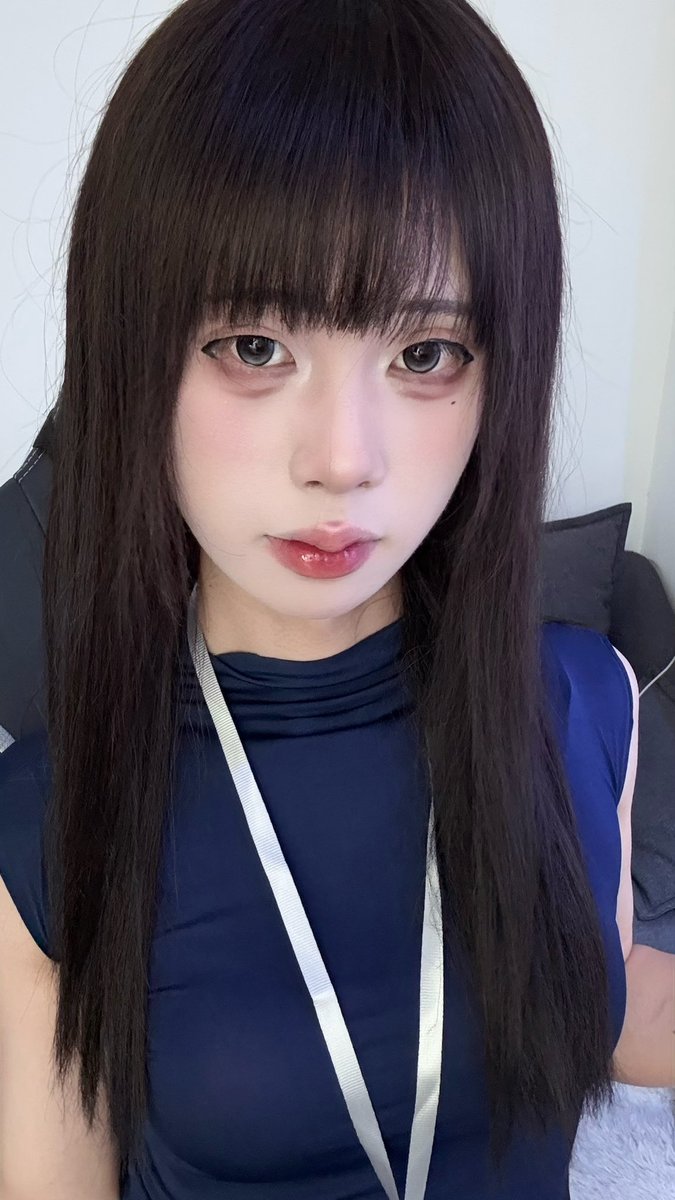 yxxxxxx_xx's tweet photo. 老板说这是正常的商务着装
可是男孩子穿这个会鼓包诶....

#伪娘 #男娘 #femboy https://t.co/xPg5pTogf4