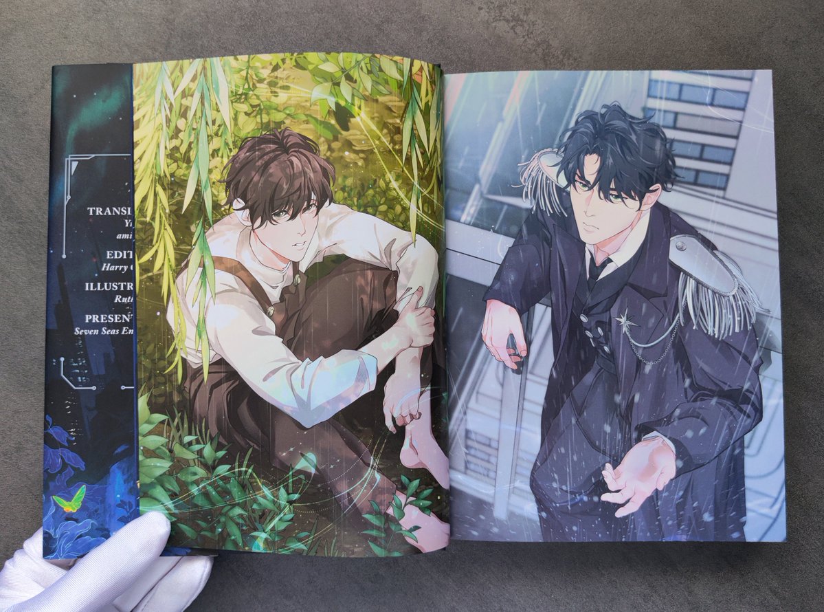 gomanga's tweet photo. Available now from Seven Seas: LITTLE MUSHROOM (DELUXE HARDCOVER NOVEL) Vol. 1!

The fan-favorite #danmei series returns to print in a gorgeous hardcover edition, featuring an all-new translation and brand-new illustrations.

Get yours today:
https://t.co/H1QyV4e70p https://t.co/fEasZhgHiy