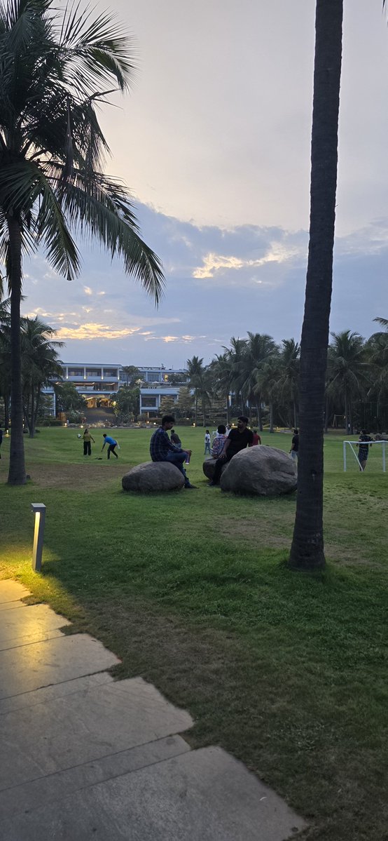 mail2indu18's tweet photo. A much needed break from all the chaos 😌 https://t.co/FhcFhoxW4y