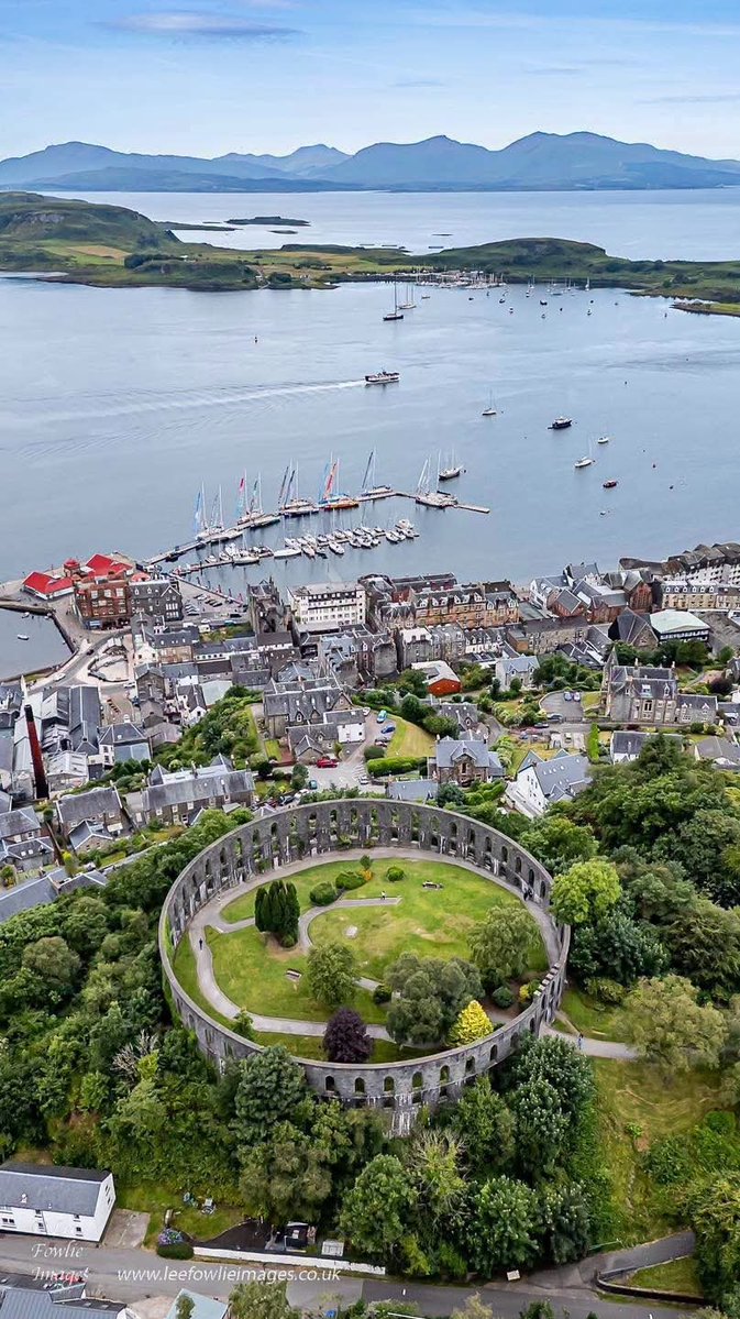 Skylinehaven76's tweet photo. McCaig’s Tower, Oban 🏴󠁧󠁢󠁳󠁣󠁴󠁿 https://t.co/2FfO7ehxHE