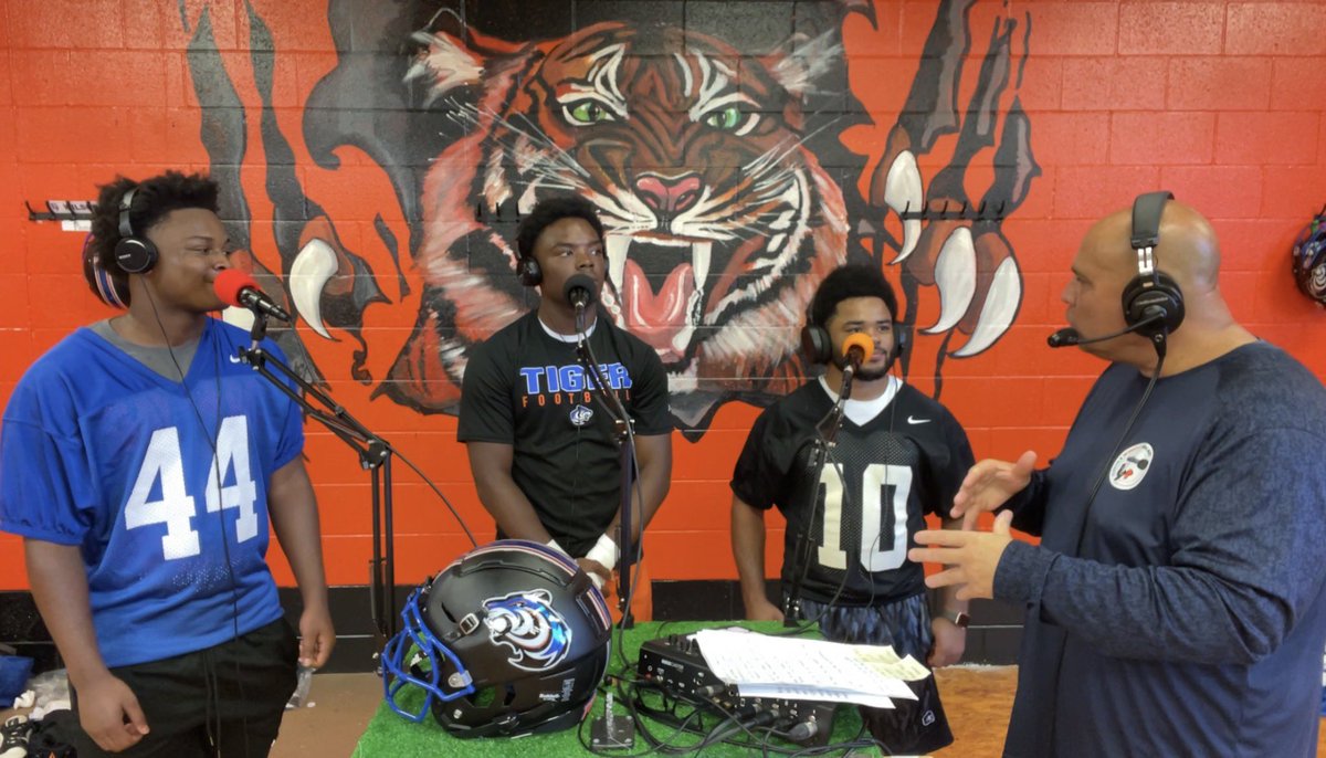 cleats2whistle's tweet photo. The Last Stop For the 2026 Summer Tour was in Hopkinsville Kentucky Powered by @lgeku #Rebates https://t.co/SNLHYWe7sg
It was another Great Day for the Podcast as we hang out with the CHRISTIAN CO TIGERS ‼️ Thank you to @The_CoachLo & @County_TigerFB Shout out to the Coaching Staff awesome getting to meet you all 🤝
Episode will drop Thursday August 6th 2026 on the YouTube Channel 👇🏼
Player Profiles at 8:00am EST
Coaches Show at 9:00am EST
https://t.co/UxKeE3IgOQ
SUBSCRIBE TODAY 🫡