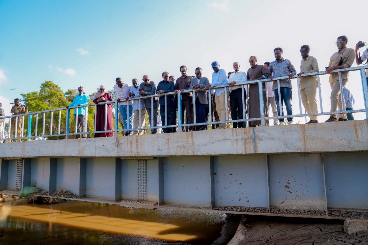Mpwr_Somalia's tweet photo. Hon. @AyubIsmailYusuf , Minister of Public Works, Reconstruction and Housing of the Federal Government of Somalia, led a ministerial delegation on a working visit to Balcad District. https://t.co/Gc3MGNGEYJ