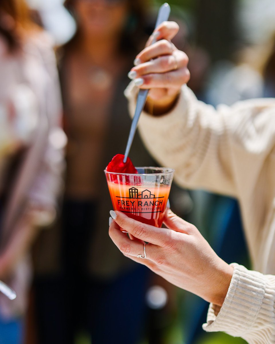 freyranch's tweet photo. Summertime calls for Frey Ranch cocktails. 🍓 If you need a little inspiration, our signature cocktails featuring our Four Grain Straight Bourbon and 100% Straight Rye whiskeys can be found at: https://t.co/FHt2OYfE6a
Cheers to soaking in the rest of summer - Ashley 🥃 https://t.co/0SQaCNxAL9