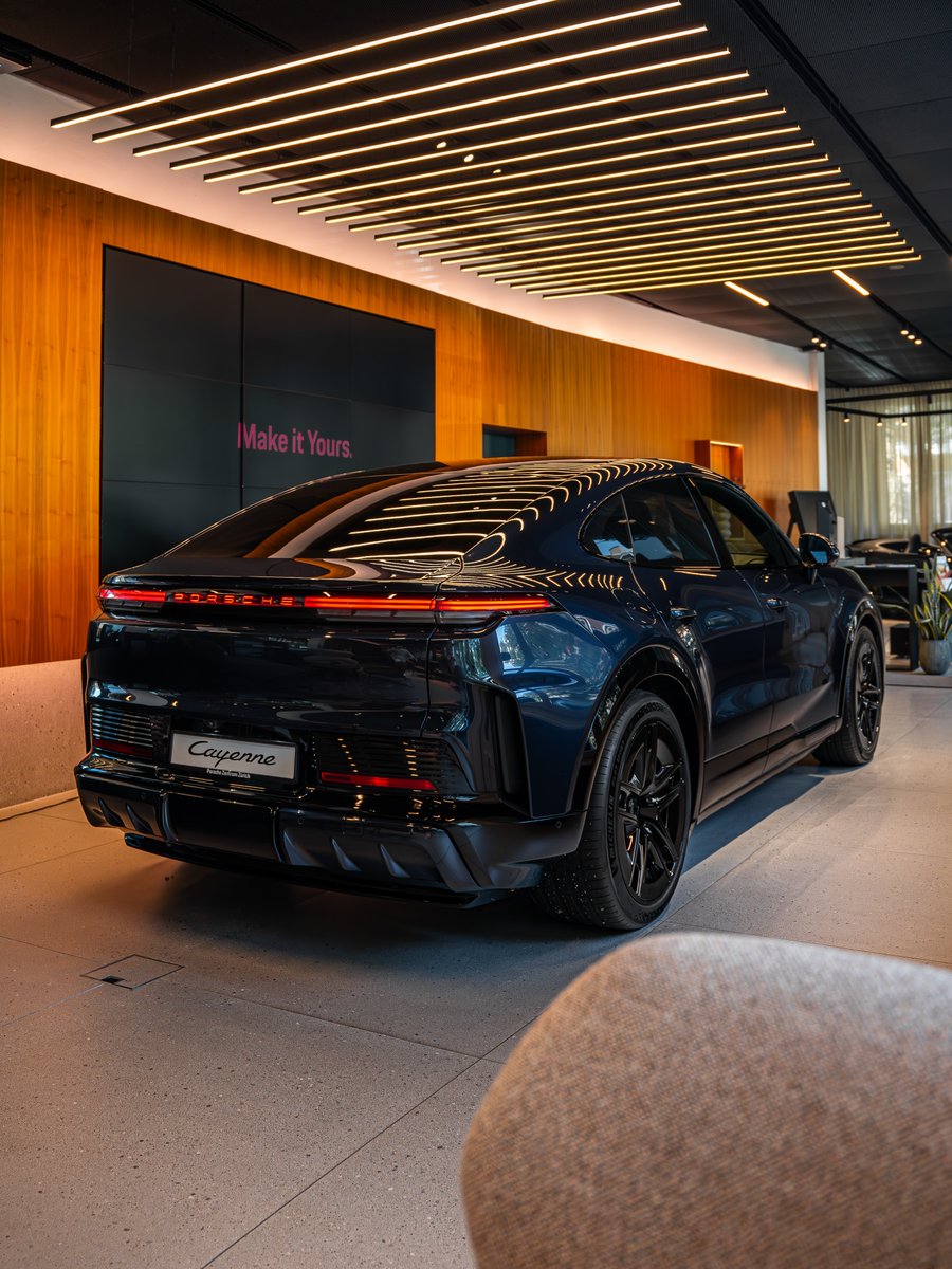 nocarcontext's tweet photo. PORSCHE CAYENNE  🖤🖤 https://t.co/r1aiyl63vQ