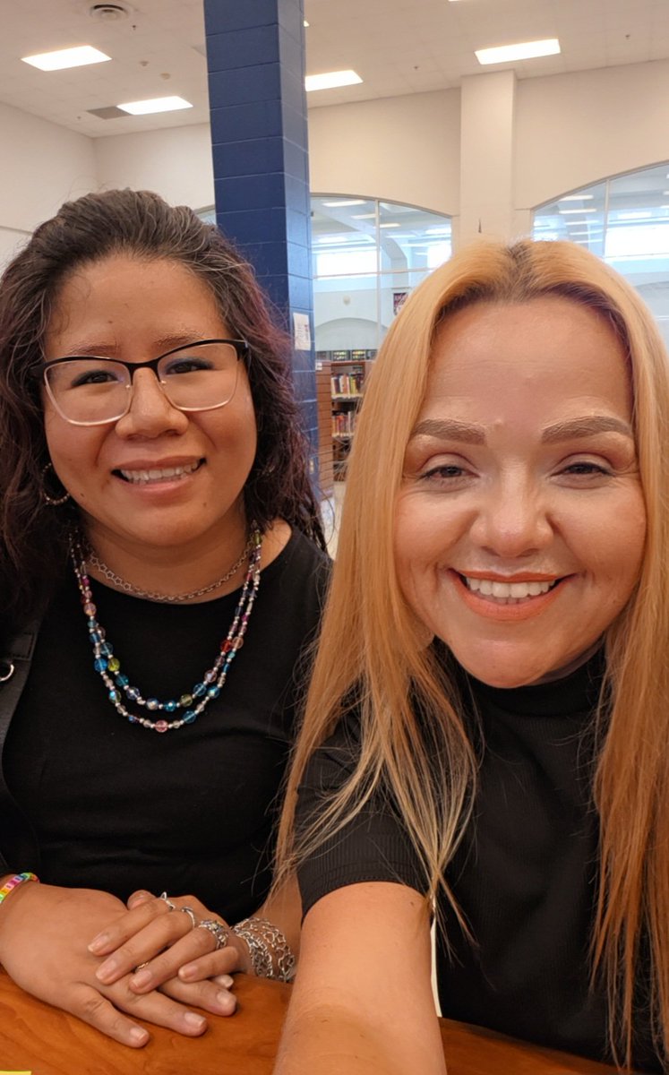 scedillo78's tweet photo. New year. New students. New theme. Same lasting friends. This year will be amazing! @Griggs_AISD @AldineISD @Primary_AISD #prek #dsd https://t.co/uiSmqiA0fg