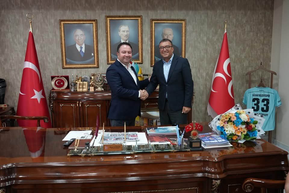 _MHPmersin_il_'s tweet photo. Tarsus İlçe Başkanımız Sayın Fatih Mehmet Yıldırım ve Yönetim Kurulu Üyeleri, İl Başkanımız Sayın Ömer Gürsoy’u İl Başkanlığımızda ziyarete geldiler. Sayın İlçe Başkanımız ve Yönetim Kurulu Üyelerine nazik ziyaretlerinden dolayı teşekkür ediyor, çalışmalarında üstün başarılar diliyoruz.