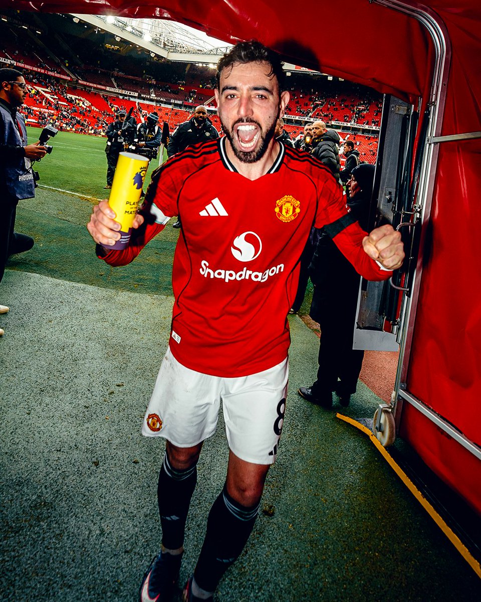 footballontnt's tweet photo. Most chances created in the Premier League across the last six seasons:

2020/21 - Bruno Fernandes
2021/22 - Trent Alexander-Arnold
2022/23 - Bruno Fernandes
2023/24 - Bruno Fernandes
2024/25 - Bruno Fernandes
2025/26 - Bruno Fernandes

via Squawka https://t.co/HaJAXWAnHS