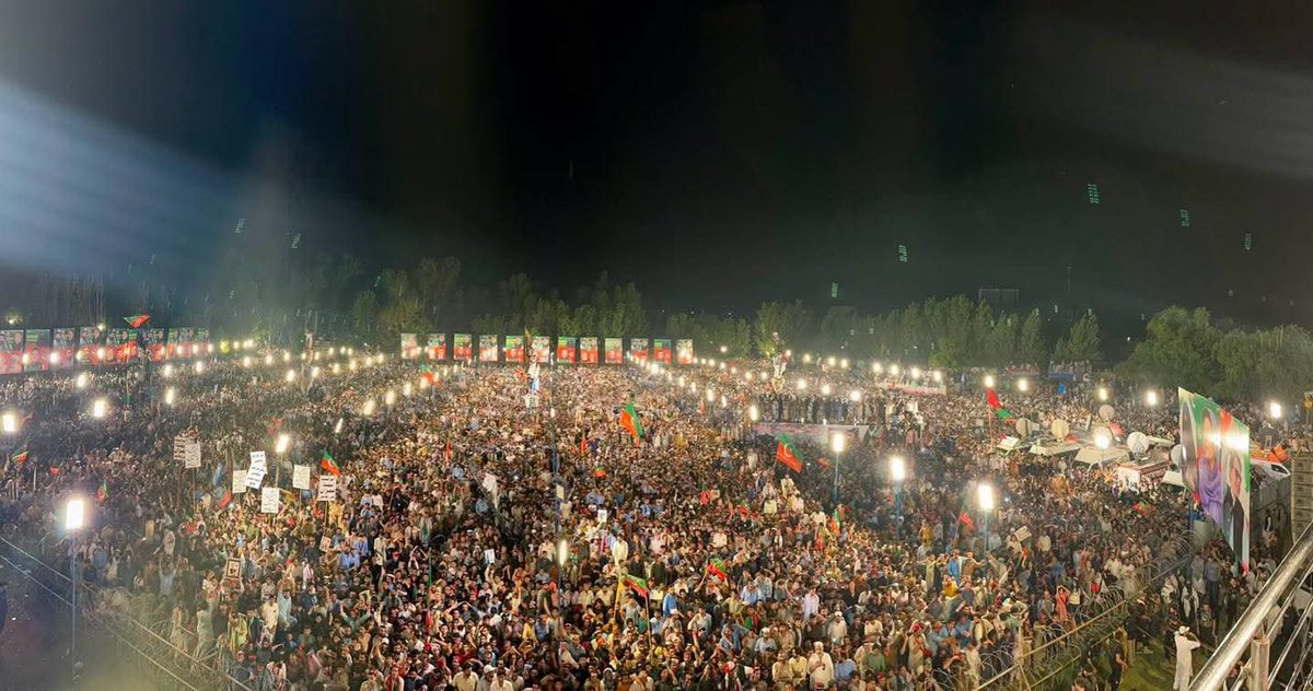 Ismails20648075's tweet photo. قوم کی واحد امید عمران خان! 

⁧#ناحق_قید_کے_3سال⁩ https://t.co/oRfC4B2z8c