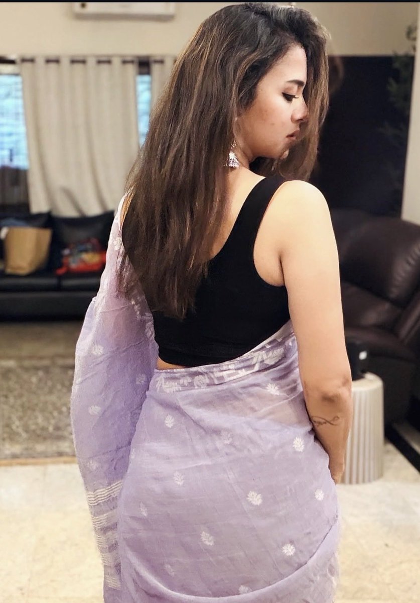 shrutikayadu2's tweet photo. Maami nga divorce ku piravu taan jolikuraalunga.. oor le irukuravanalaam mood aaki vitu vedikka pakurathe polappa vechinu suthuralunga maami mundainga.. https://t.co/5gNeJDNJeu