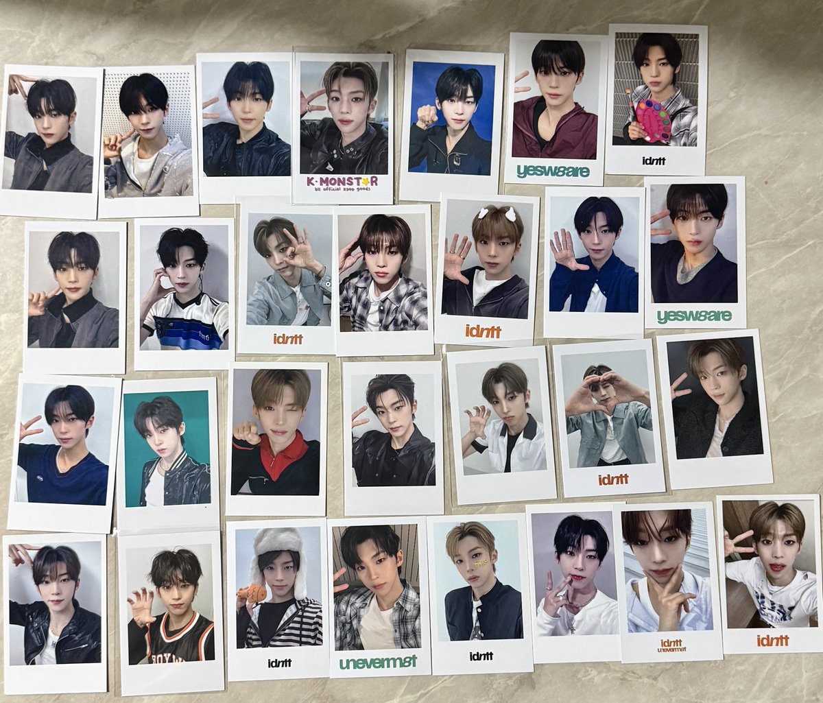 va2xmZ's tweet photo. 아이덴티티 대면 포카 미공포 양도

each 0.1 
대량o

https://t.co/NpvYheQUp1

idntt 포토카드 영통 포토회 팬콘 김희주 김도훈 남지운 최태인 이청명 박누리 곽기웅 이주헌 김성준 한예준 이재영 이환희 황은수 김은성 폴라 objekt pc wts https://t.co/RSlAFnmbGG