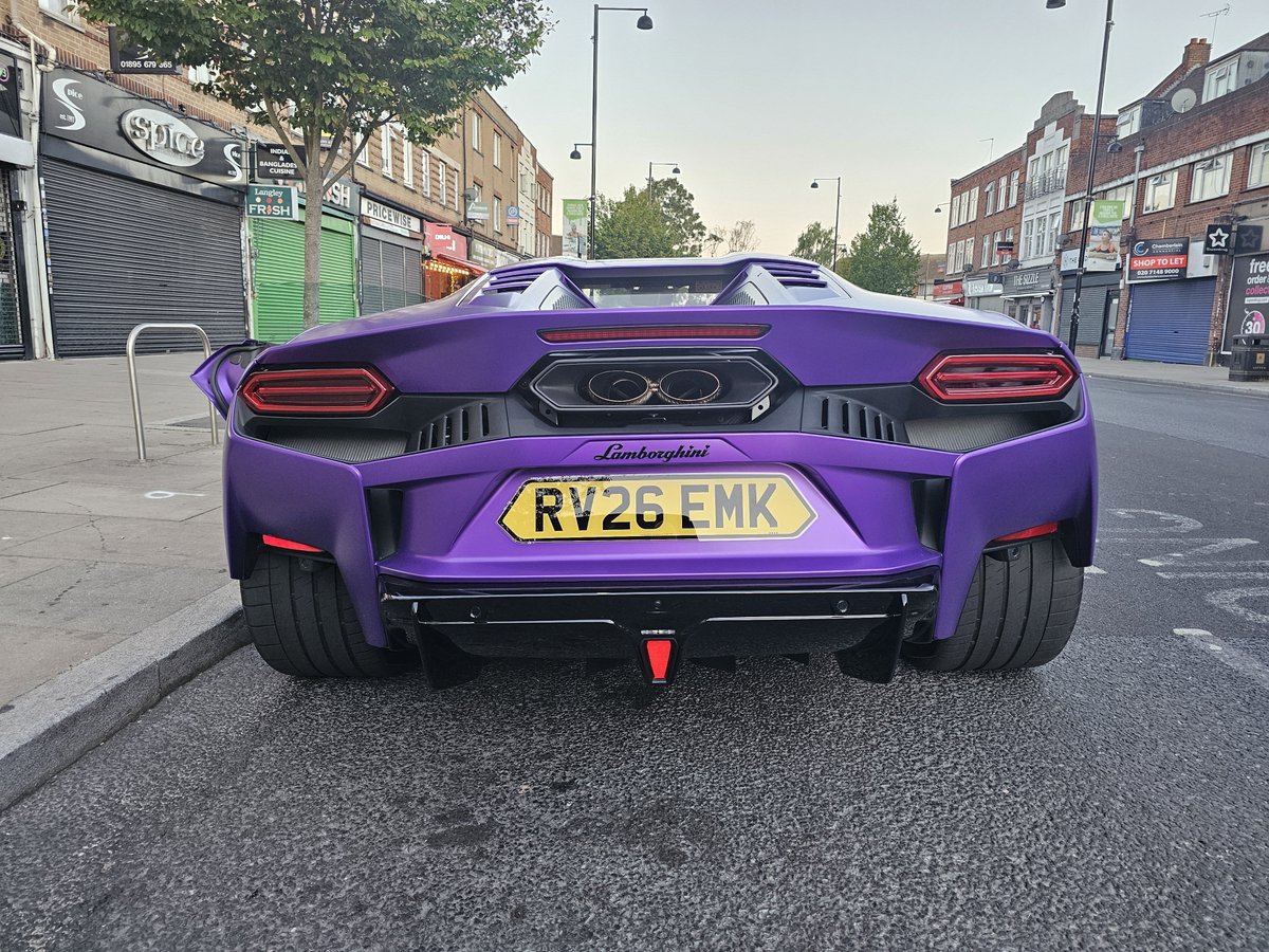 gurtmilner1's tweet photo. Much better in the flesh, the owner was an absolute gentleman. Gave me his time and is really passionate about cars. https://t.co/F7sWZWjADK